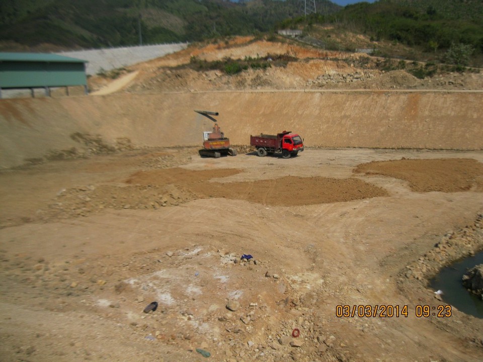 Nao vet bun dat ho chua nuoc rac.jpg